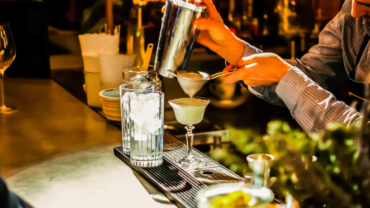 The Most Elegant Cocktail Bars for Nightlife in Paris